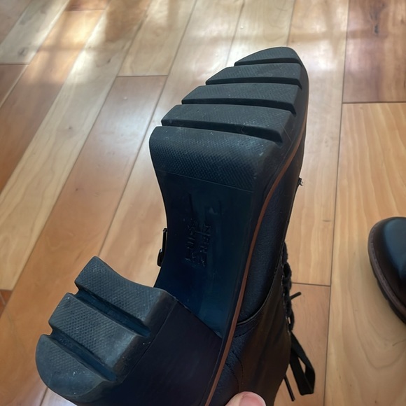 Naturalizer black boots - Picture 8 of 9